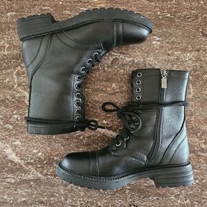 Steve Madden Waterproof Black Combat Lace-Up Boots Size 5.5 (Fits 6)